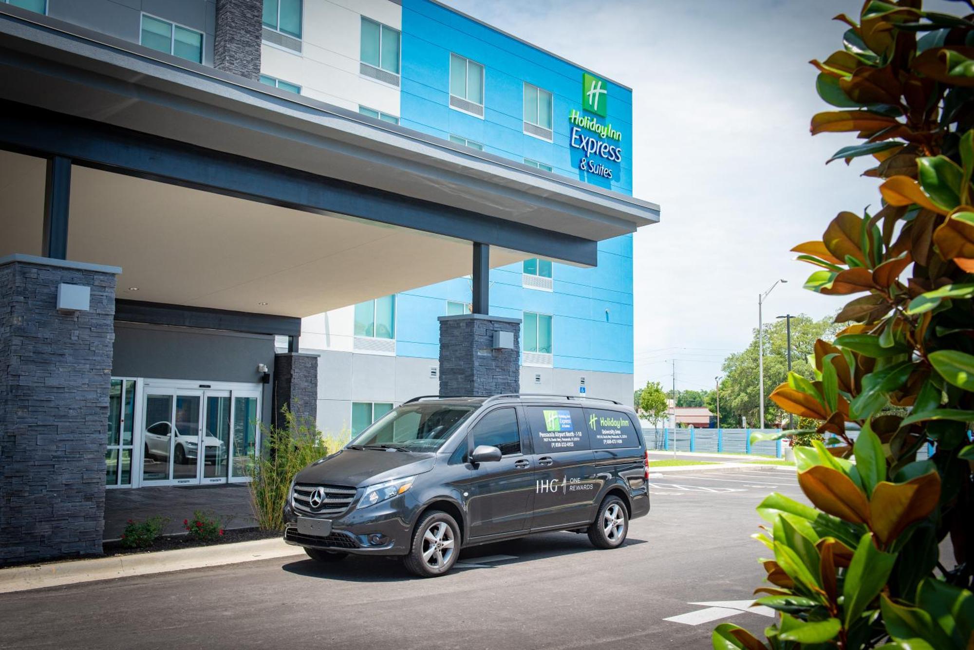 Holiday Inn Express & Suites Pensacola Airport North - I-10 By Ihg Ferry Pass Ngoại thất bức ảnh