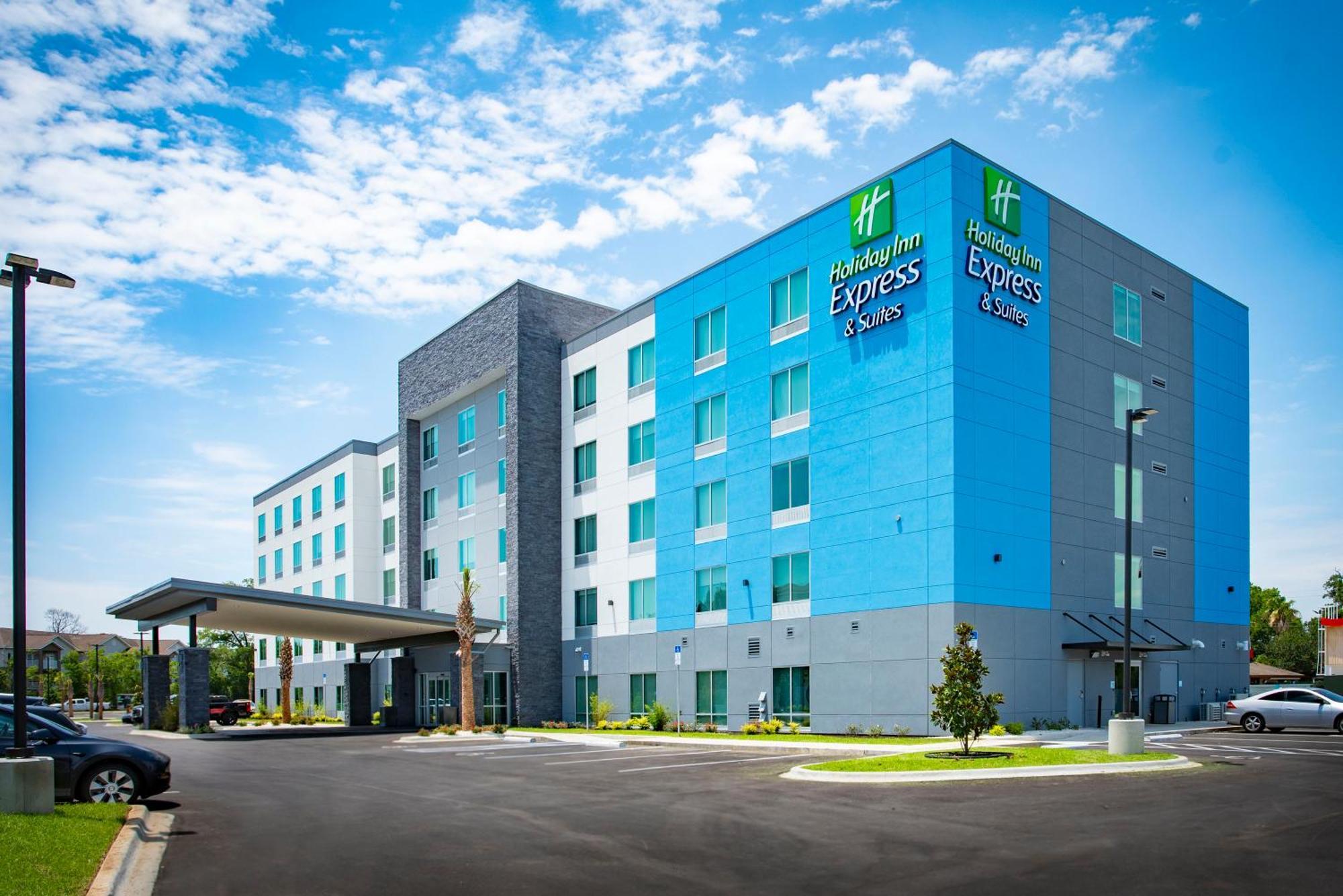 Holiday Inn Express & Suites Pensacola Airport North - I-10 By Ihg Ferry Pass Ngoại thất bức ảnh