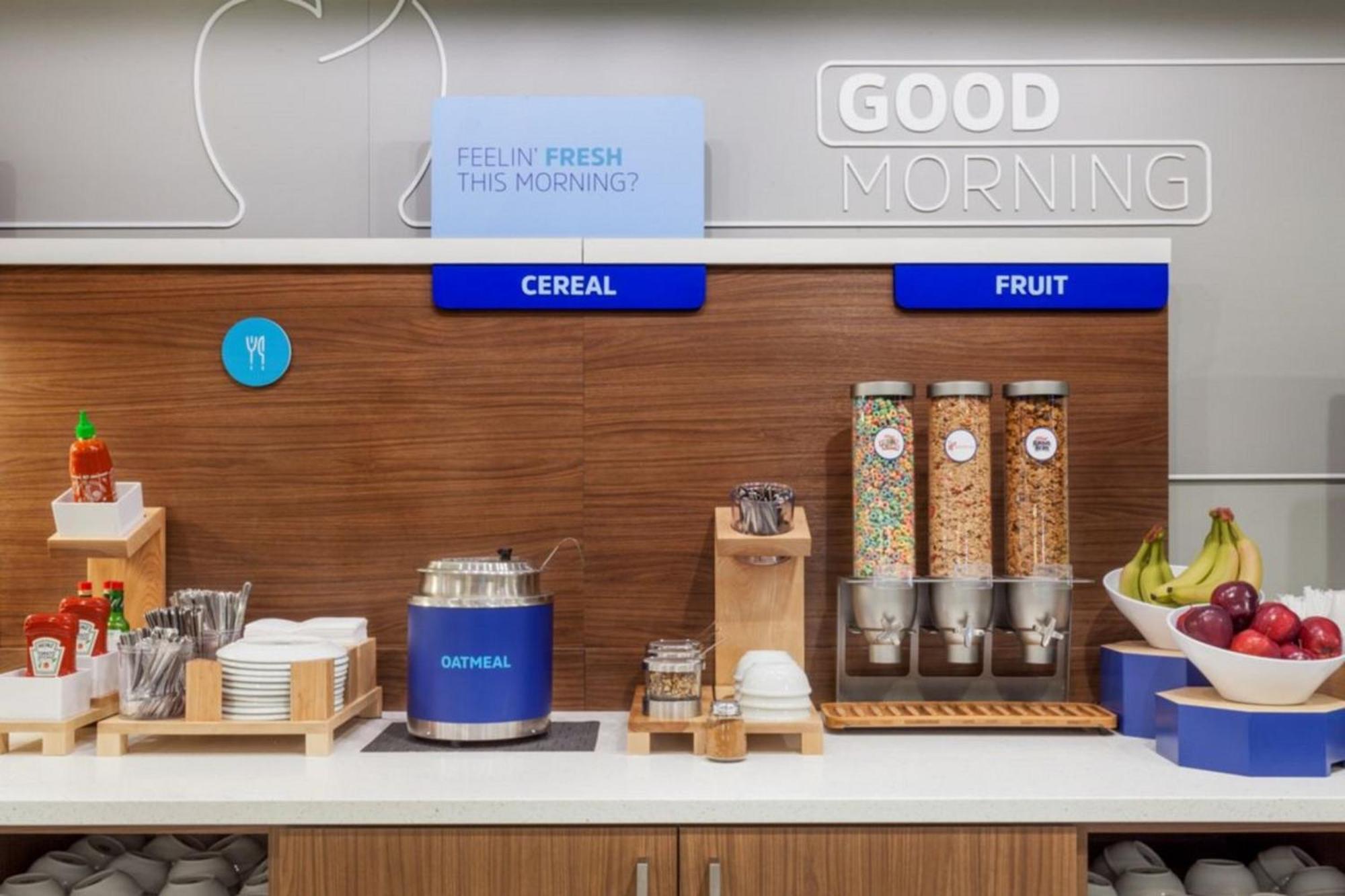 Holiday Inn Express & Suites Pensacola Airport North - I-10 By Ihg Ferry Pass Ngoại thất bức ảnh