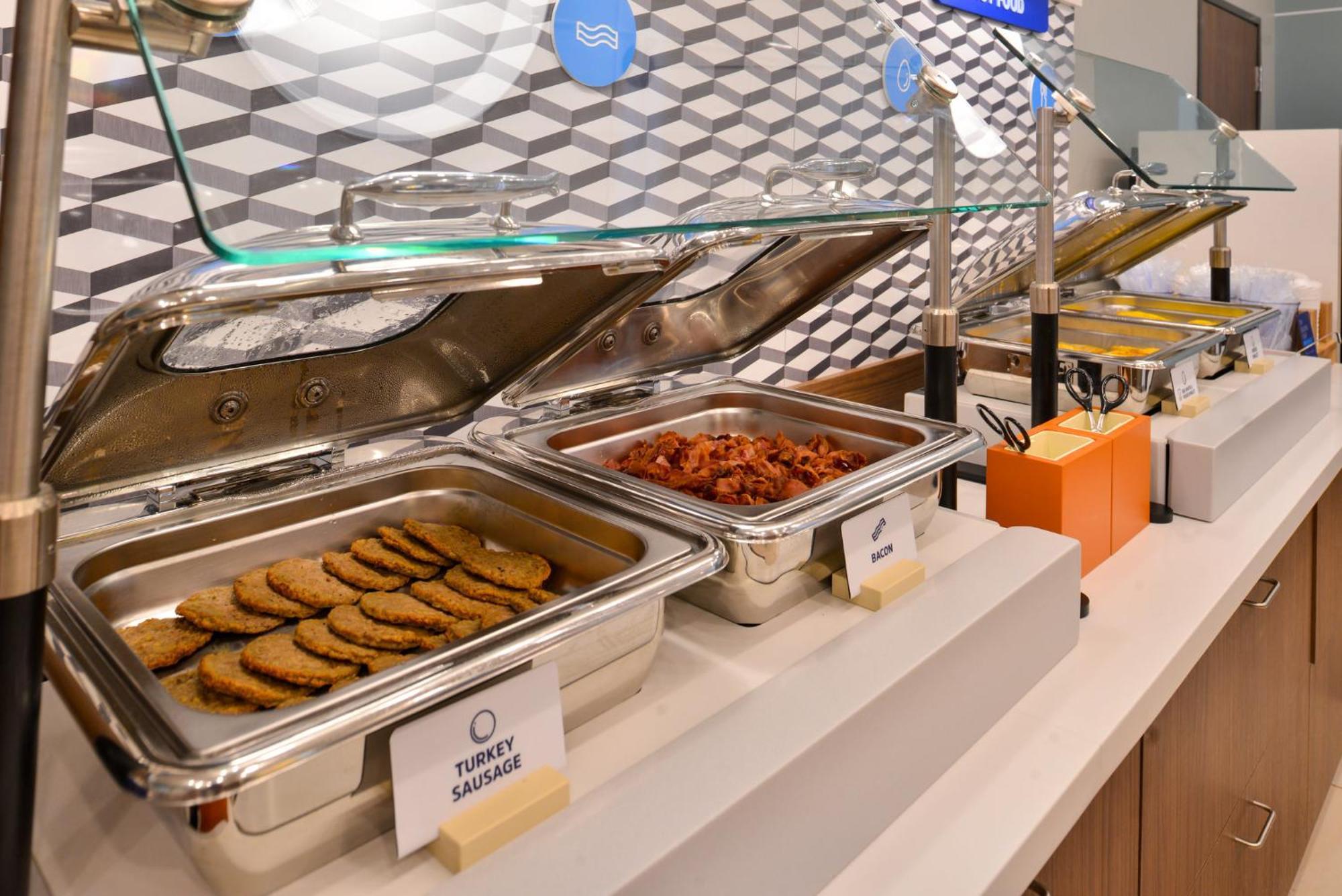 Holiday Inn Express & Suites Pensacola Airport North - I-10 By Ihg Ferry Pass Ngoại thất bức ảnh