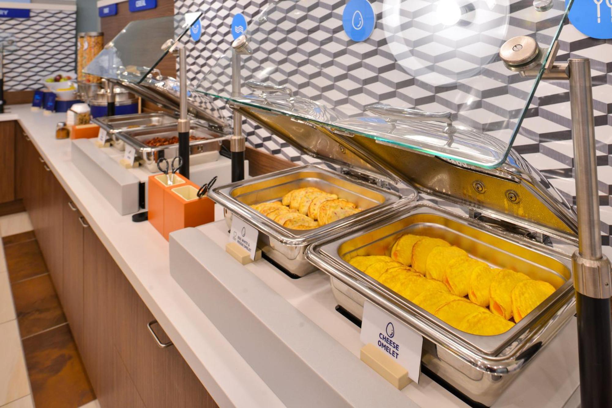 Holiday Inn Express & Suites Pensacola Airport North - I-10 By Ihg Ferry Pass Ngoại thất bức ảnh